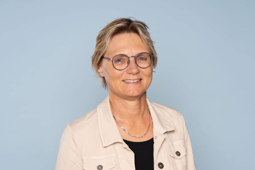 Liesbeth Preller_lowres_headshot